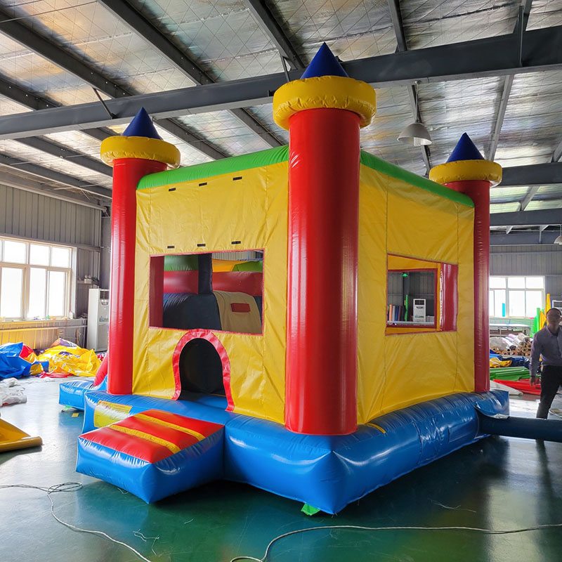 Springhuis met glijbaan Spring - Kids Outdoor Jump House recensie en prijs