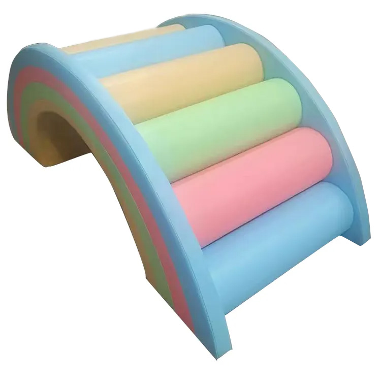 Macaronkleurige zachte speelto - Kids Outdoor Pool recensie en prijs